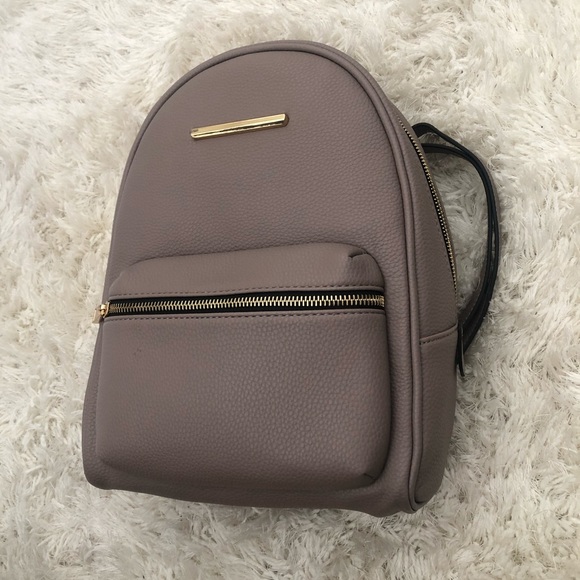 Perfect taupe backpack - Picture 2 of 2